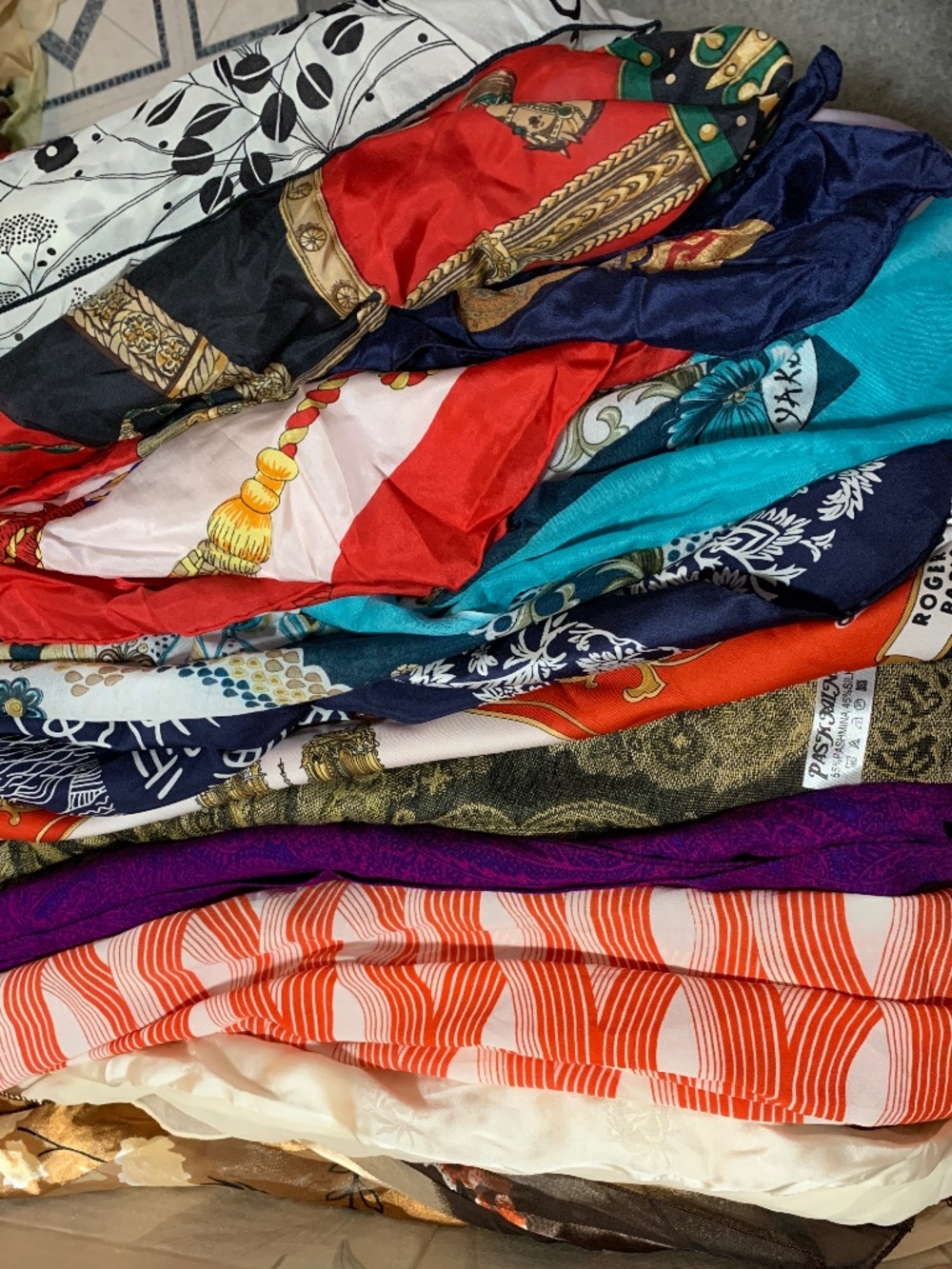 HUGE Lot 68 Vintage Women's Scarves - Many Sizes, Fabrics, Styles, Colors, Types